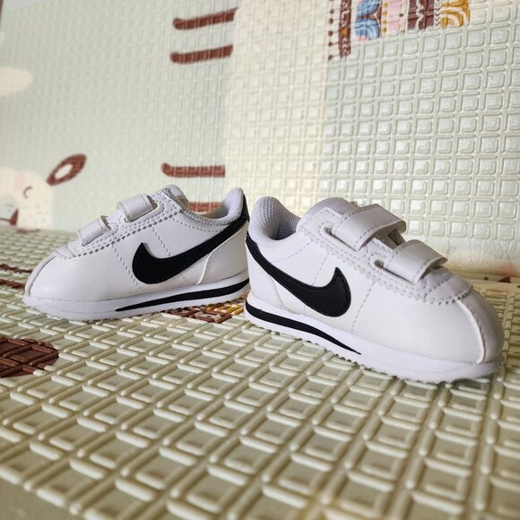 Nike Cortez Baby Sneakers - Size 4C - Picture 6 of 7